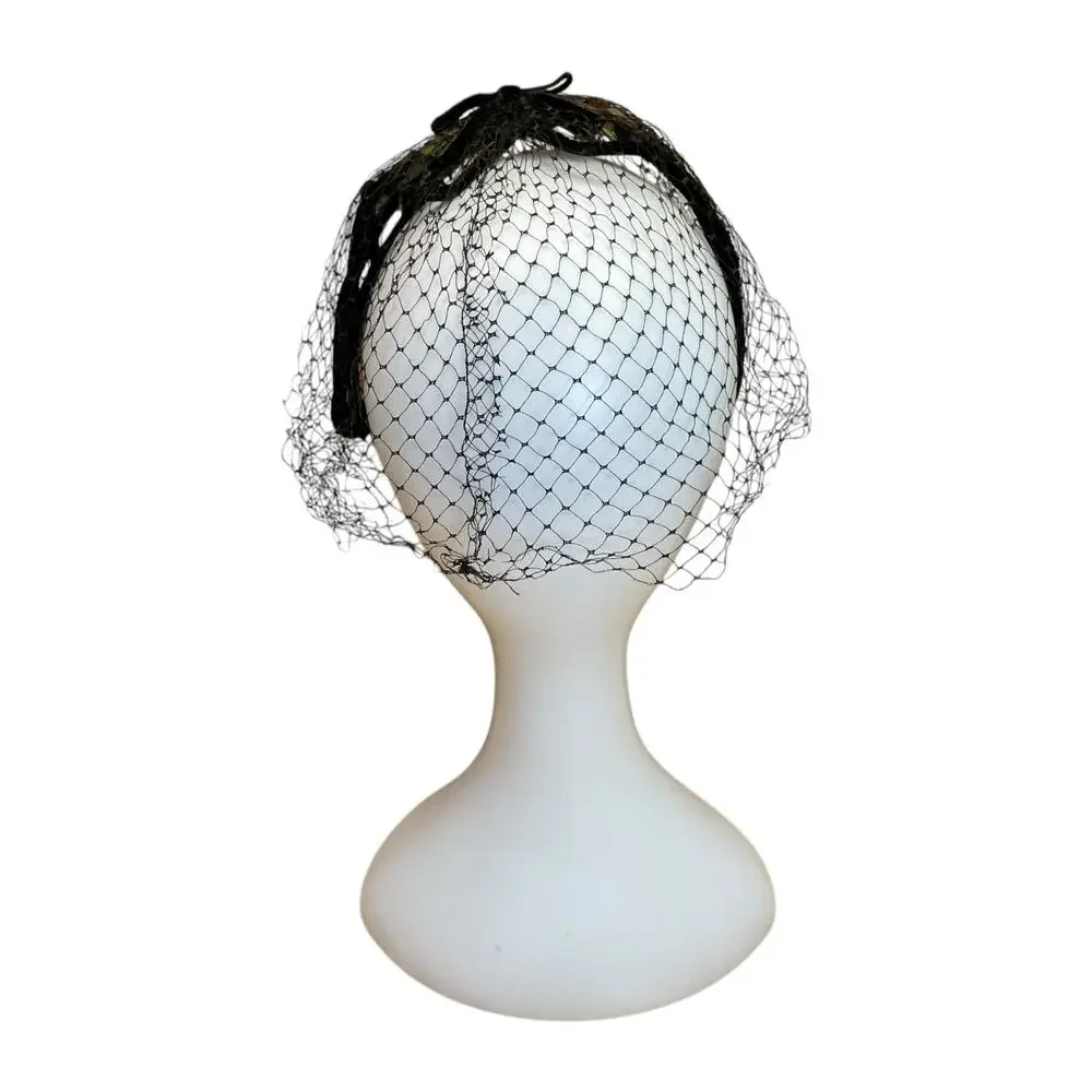 Vintage 1950s Black Veiled Fascinator Velvet Feather Cocktail Hat - Picture 3 of 6